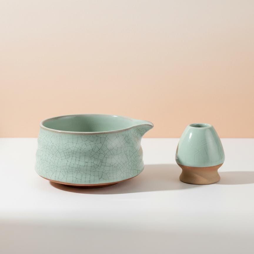 Handmade 4pc Light Green Matcha Tea Set | Ceramic Bowl, Matcha Bowls 450ml